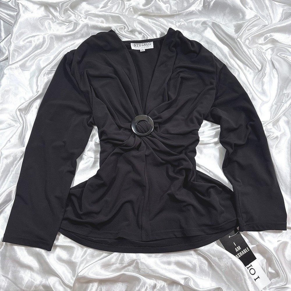 y2k chic Studio I Blouse Black NEW O-Ring V-Neck Long Sleeve Top